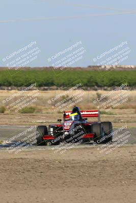 media/Apr-30-2022-CalClub SCCA (Sat) [[98b58ad398]]/Group 6/Race (Outside Grapevine)/